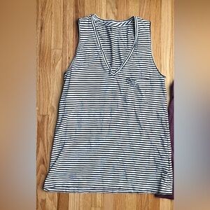 Madewell V-neck cotton tank top